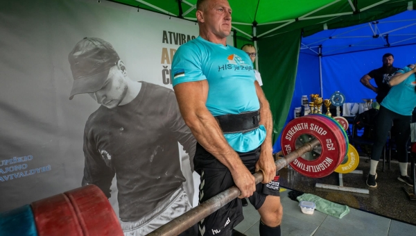 Markus Männik võidutses Vilniuses ja sihib Arnold Classicul maailmarekordit